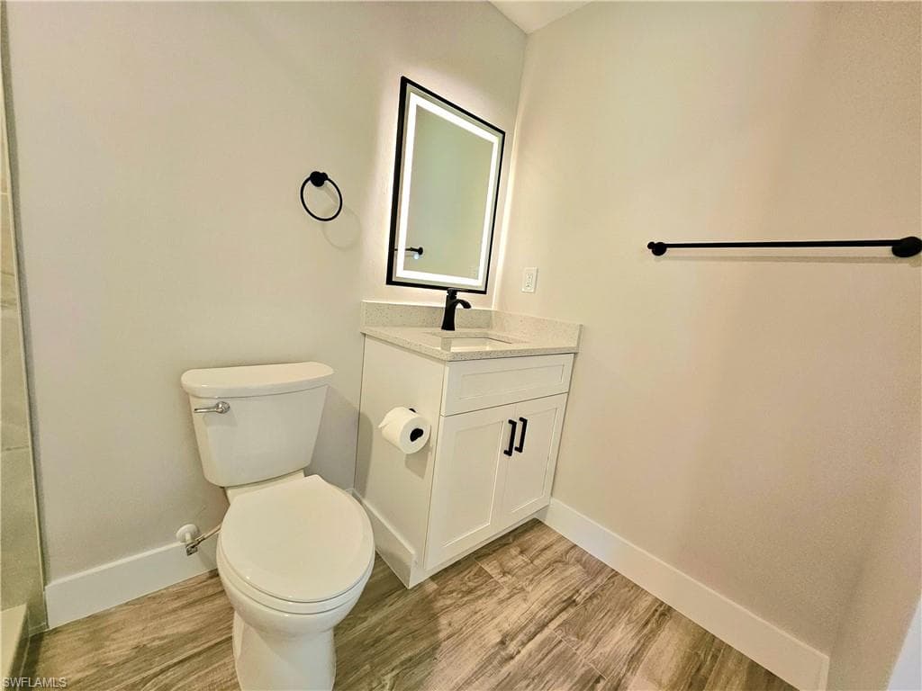 137 Dow LN, NORTH FORT MYERS FL 33917-18