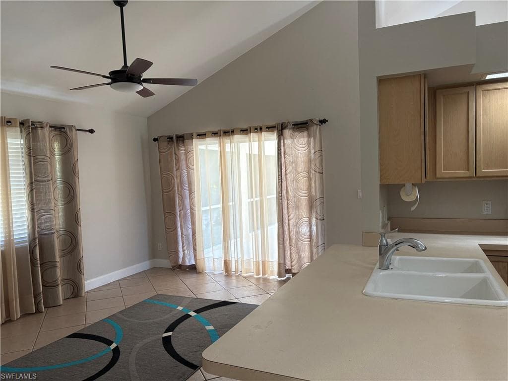 804 Bluebird ST, NAPLES FL 34104-26