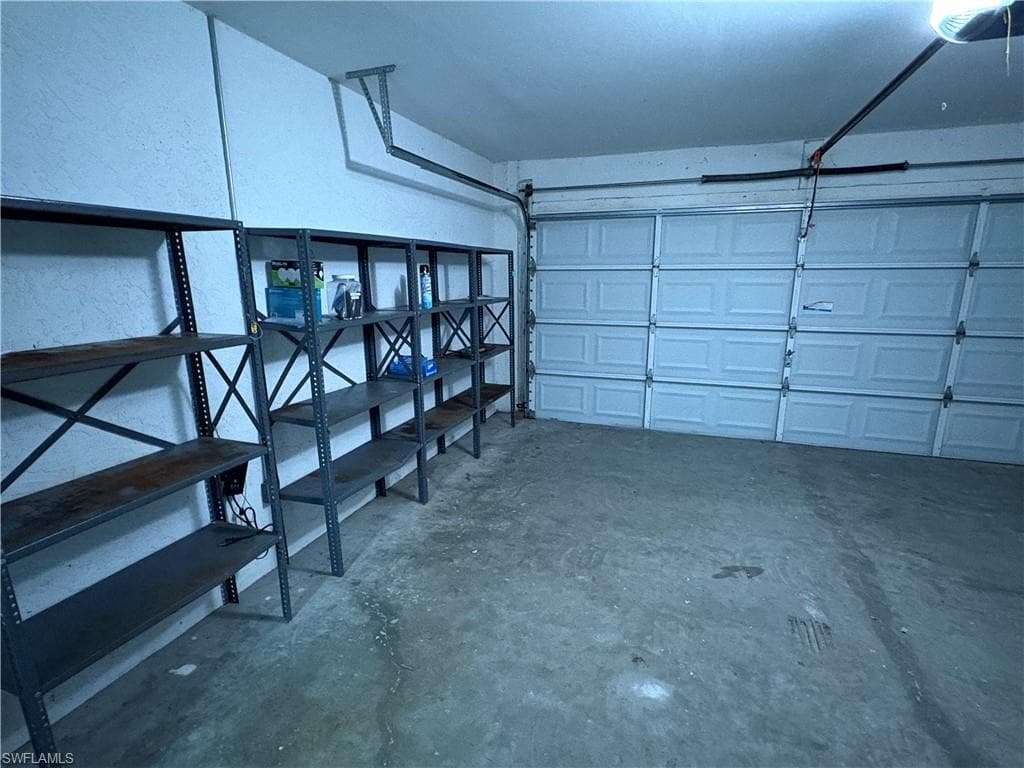 804 Bluebird ST, NAPLES FL 34104-15