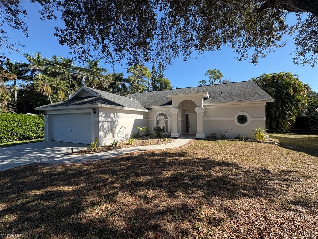 804 Bluebird ST, NAPLES FL 34104-48
