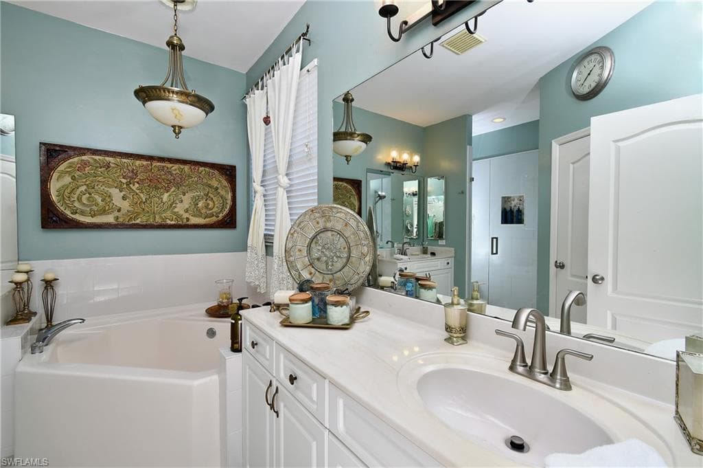 2261 Granby DR, LEHIGH ACRES FL 33973-25