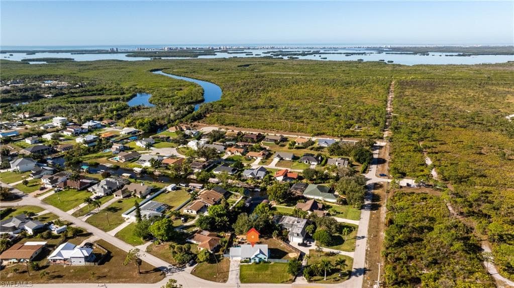 20520 Pine Tree LN, ESTERO FL 33928-30