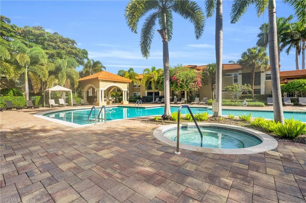 8950 Colonnades CT E # 815, BONITA SPRINGS FL 34135-8