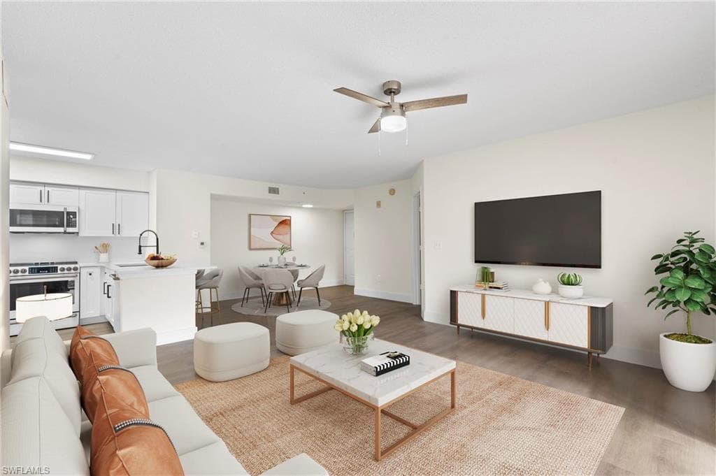 8950 Colonnades CT E # 815, BONITA SPRINGS FL 34135-3