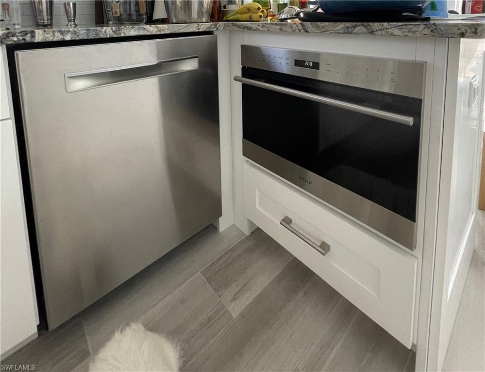 4735 Southern Breeze DR, NAPLES FL 34114-21