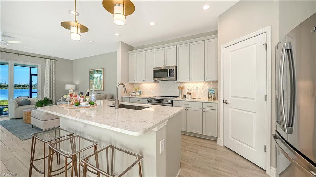 5125 Draco CIR, NAPLES FL 34120-12