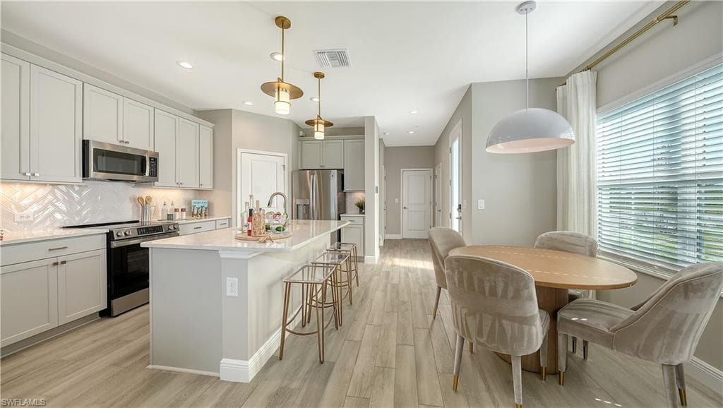 5125 Draco CIR, NAPLES FL 34120-9