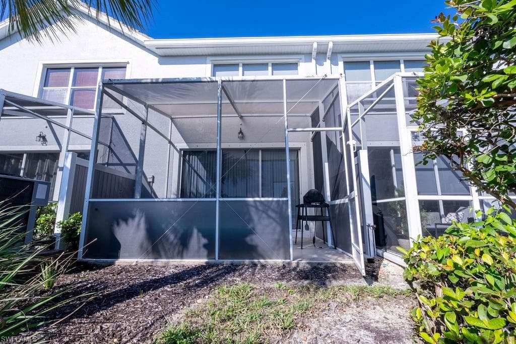 15792 Marcello CIR # 182, NAPLES FL 34110-48