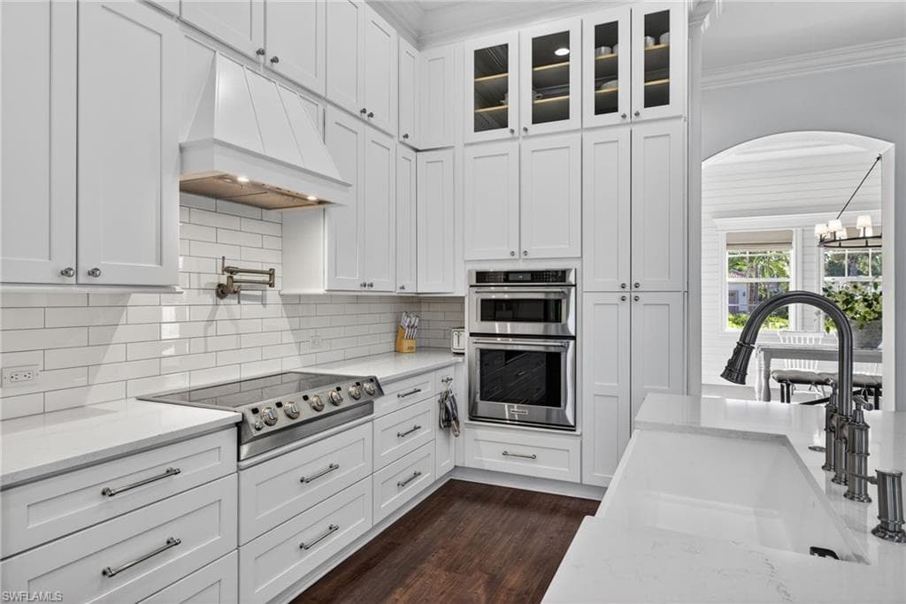 24920 Divot DR, BONITA SPRINGS FL 34135-4