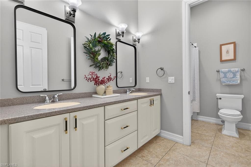 24920 Divot DR, BONITA SPRINGS FL 34135-18