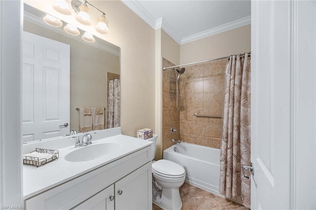 7234 Adriana CT, NAPLES FL 34114-22