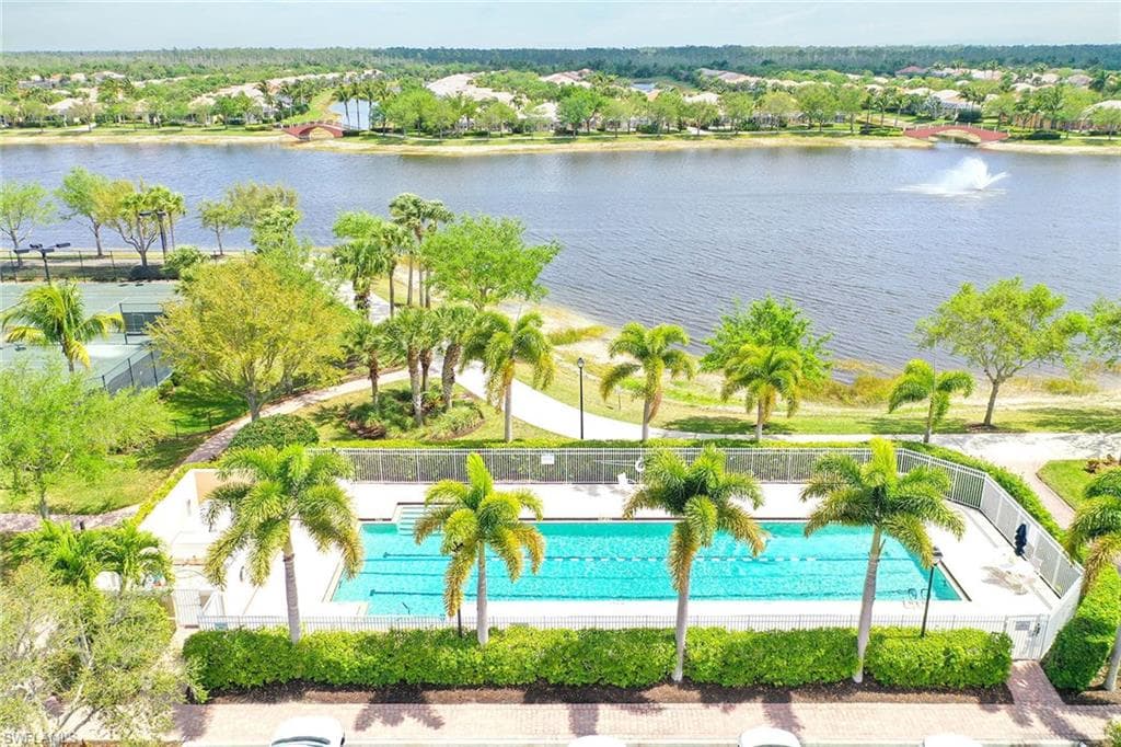 7234 Adriana CT, NAPLES FL 34114-35