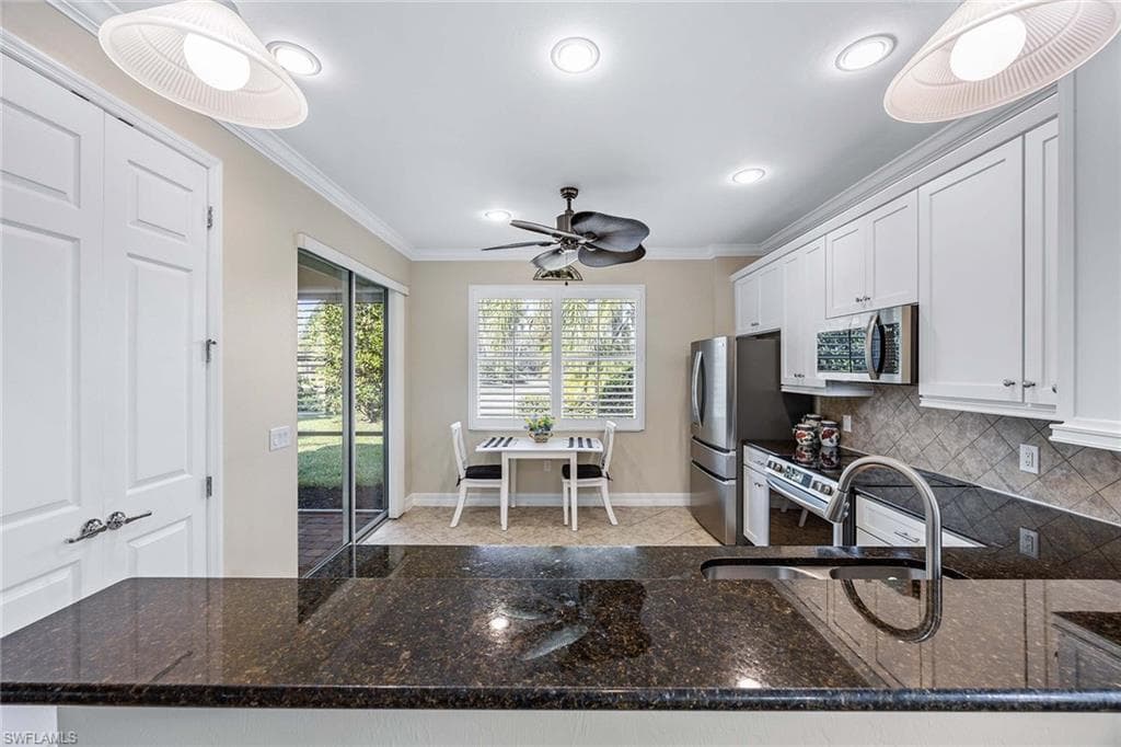 7234 Adriana CT, NAPLES FL 34114-10