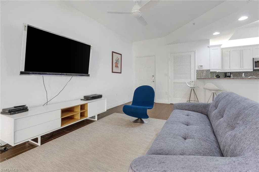 450 Bayfront PL # 4201, NAPLES FL 34102-7