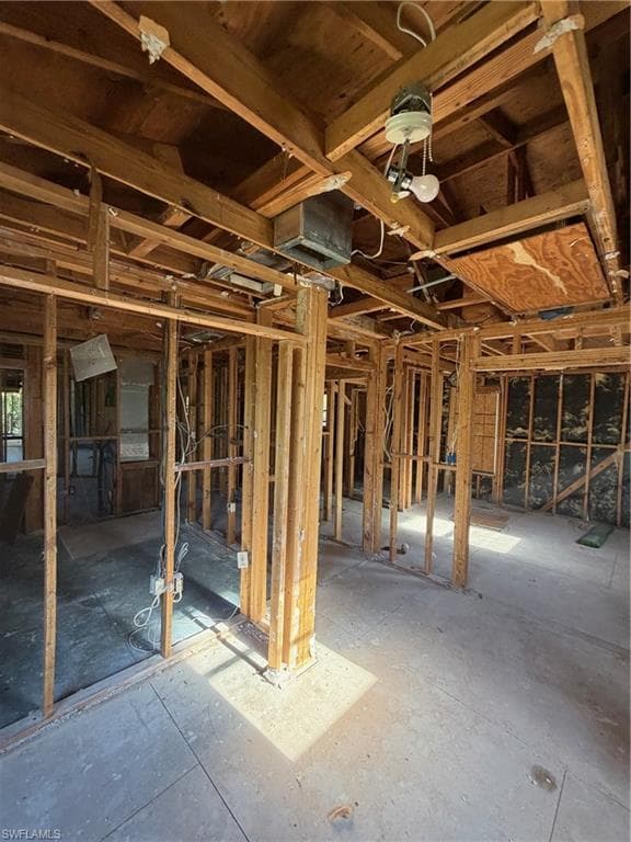 13761 Sophomore LN, FORT MYERS FL 33912-3