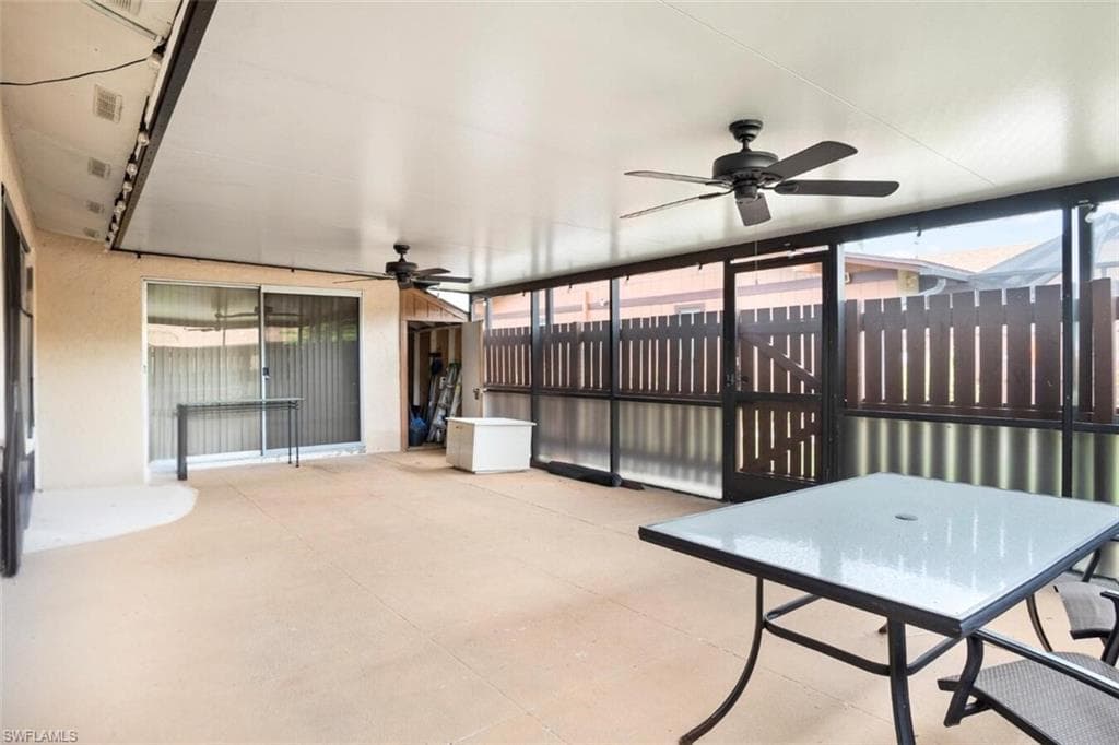 15437 Crystal Lake DR, NORTH FORT MYERS FL 33917-8