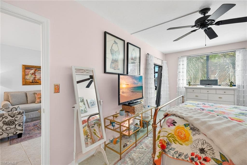 801 River Point DR # 203A, NAPLES FL 34102-15