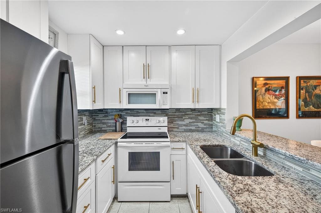 801 River Point DR # 203A, NAPLES FL 34102-11