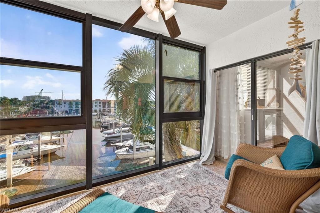 801 River Point DR # 203A, NAPLES FL 34102-21
