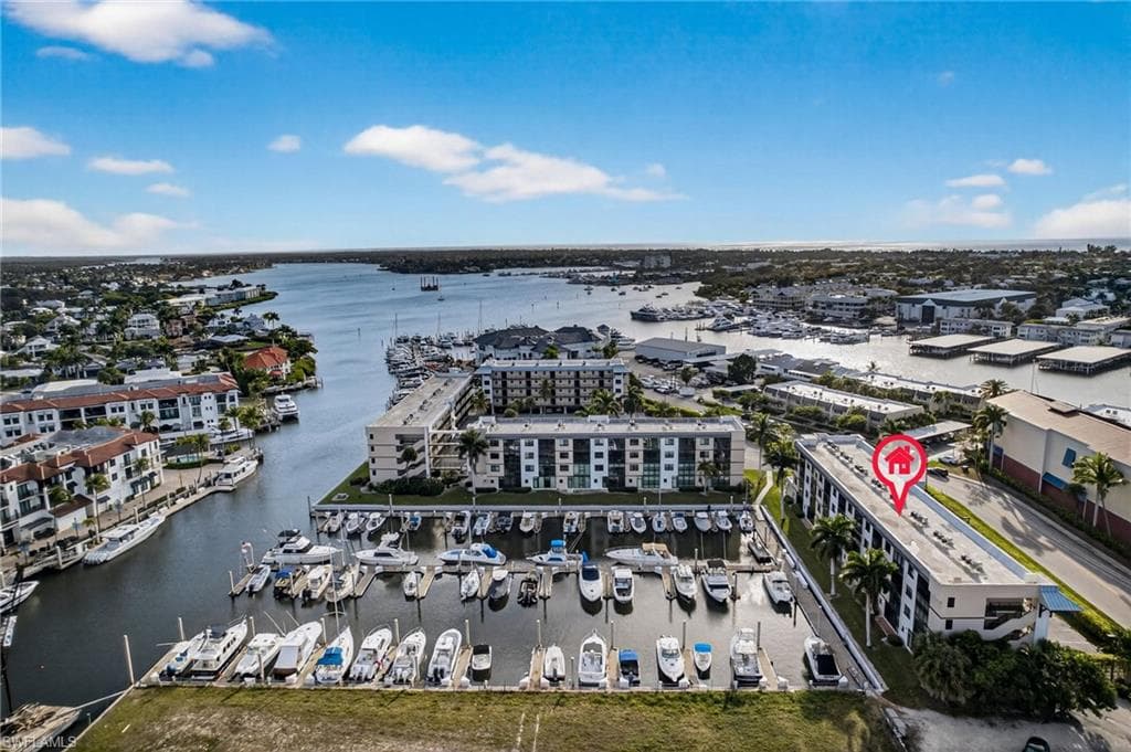 801 River Point DR # 203A, NAPLES FL 34102-2