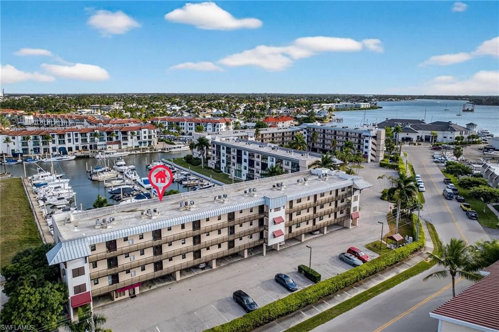 801 River Point DR # 203A, NAPLES FL 34102-23