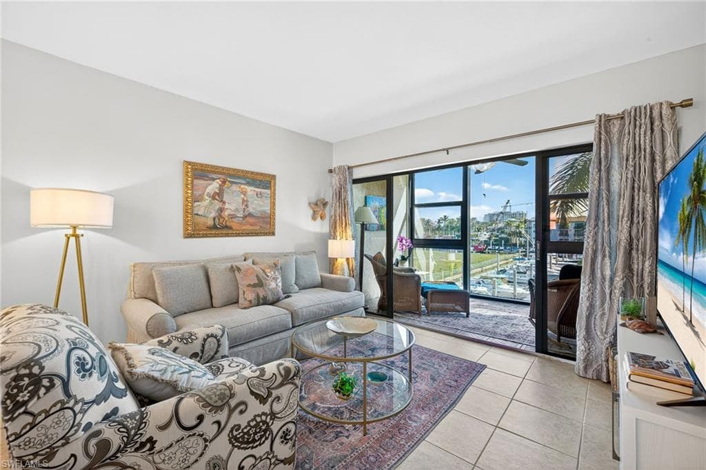 801 River Point DR # 203A, NAPLES FL 34102-7
