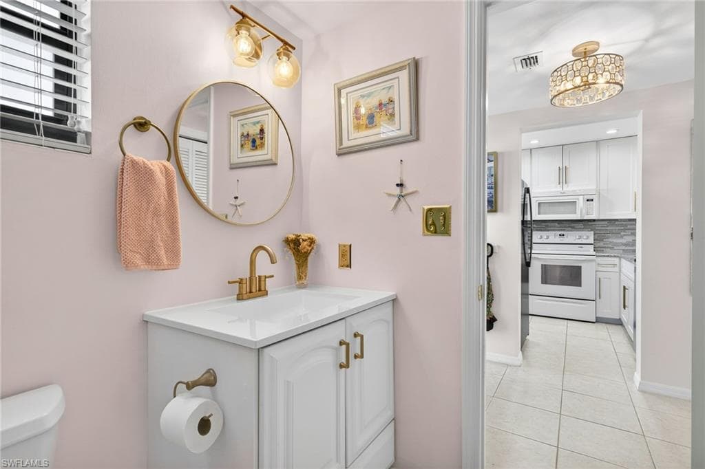 801 River Point DR # 203A, NAPLES FL 34102-20