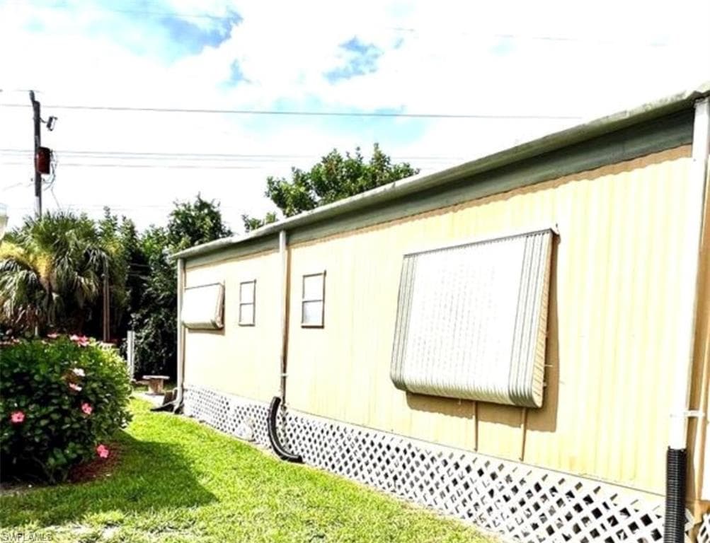 265 Fireball LN, NORTH FORT MYERS FL 33917-6