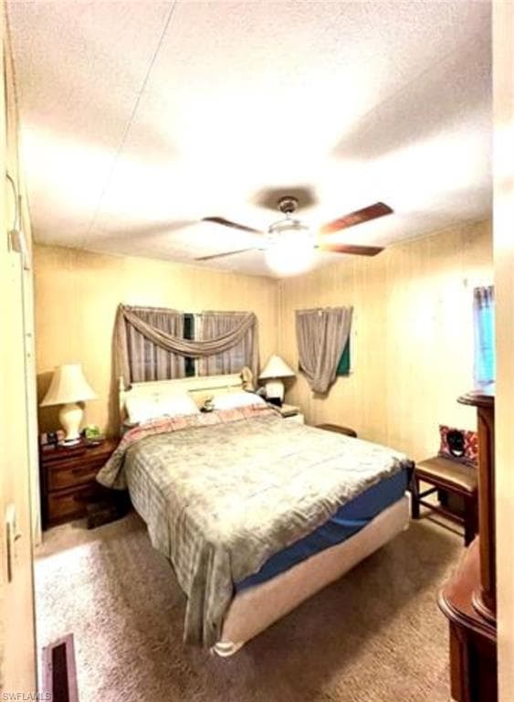 265 Fireball LN, NORTH FORT MYERS FL 33917-14