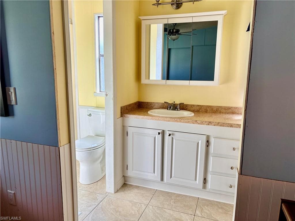 3142 Linwood DR, NORTH FORT MYERS FL 33917-22