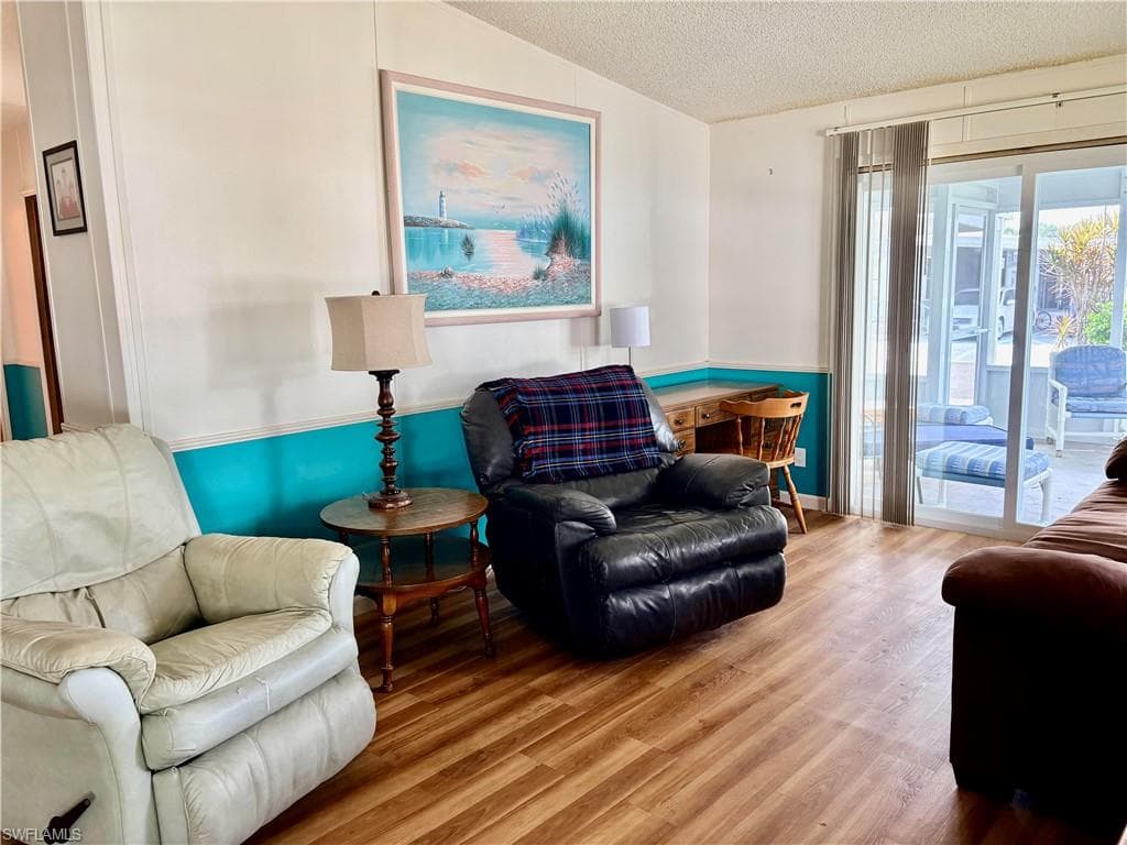 3142 Linwood DR, NORTH FORT MYERS FL 33917-10