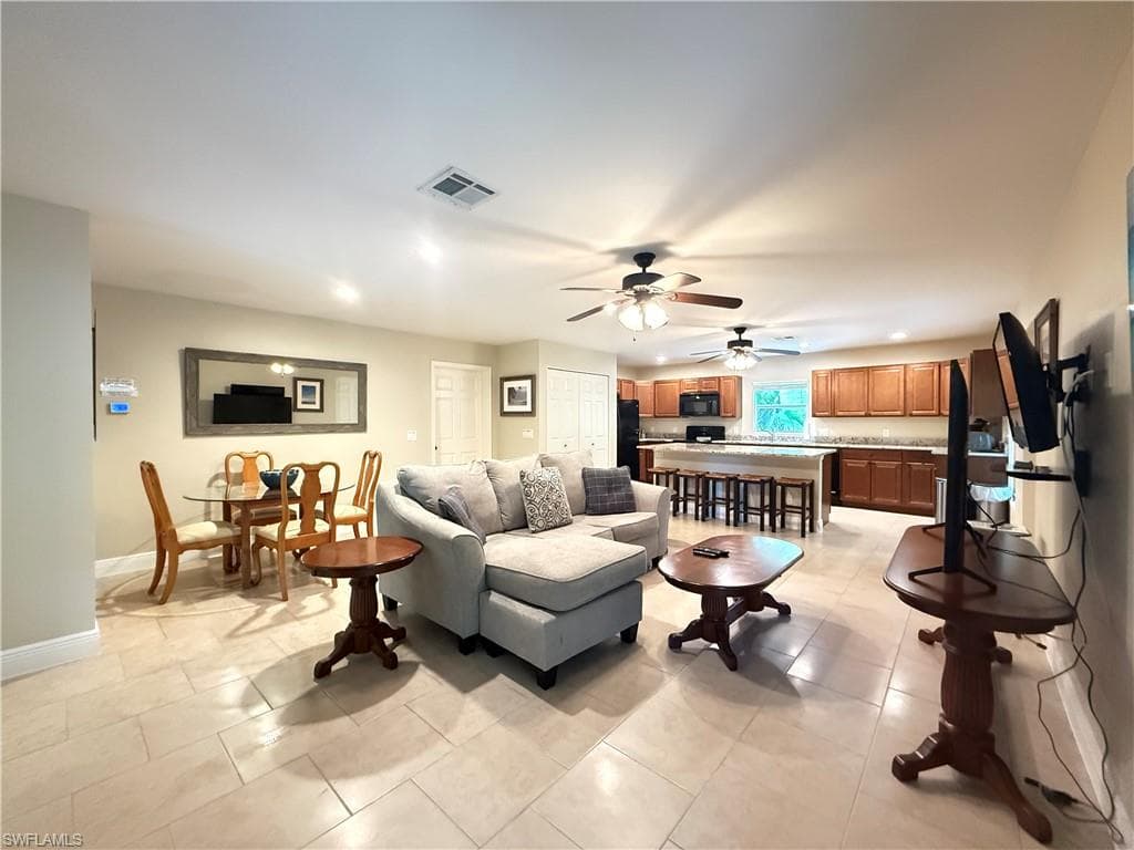 6140 Standing Oaks, NAPLES FL 34119-4