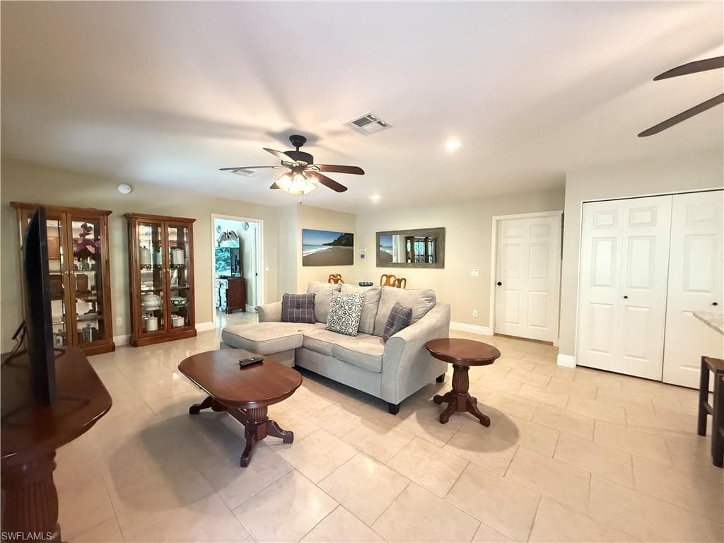 6140 Standing Oaks, NAPLES FL 34119-3