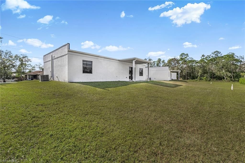 128 Viewpoint DR, LEHIGH ACRES FL 33972-33