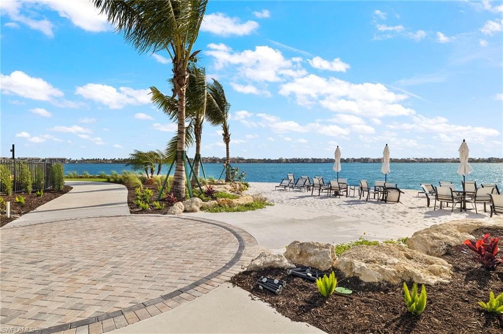12361 Canal Grande DR, FORT MYERS FL 33913-45