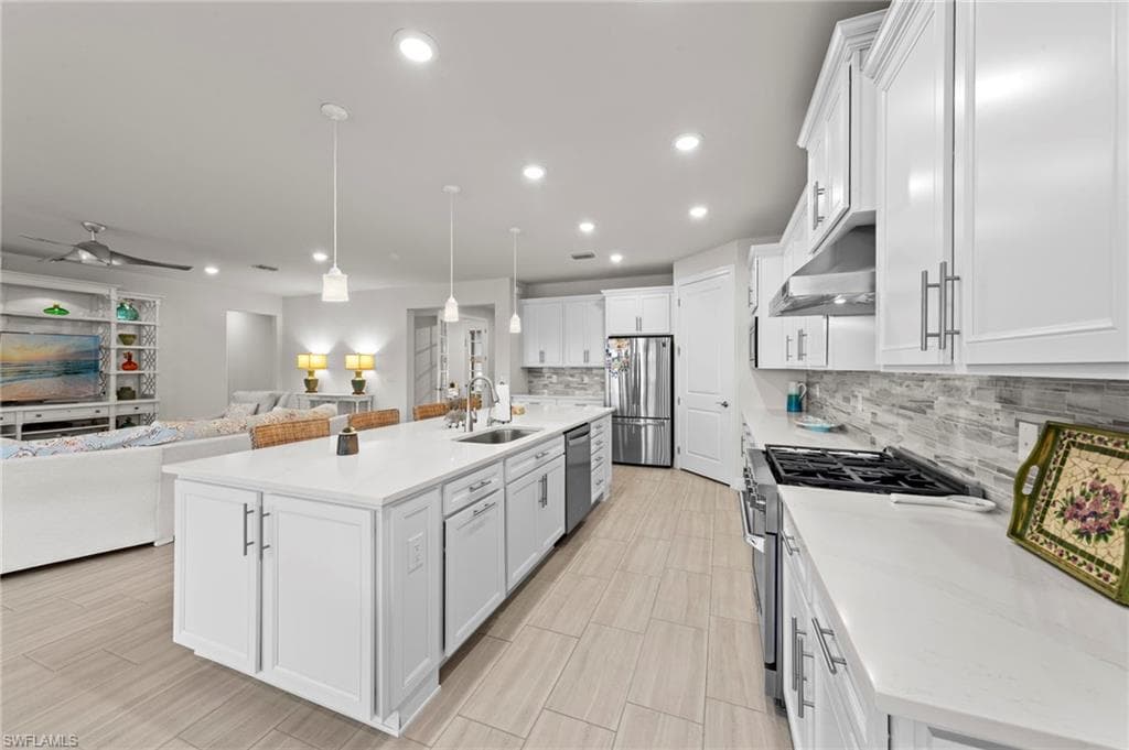 11289 Thurston Chase-19