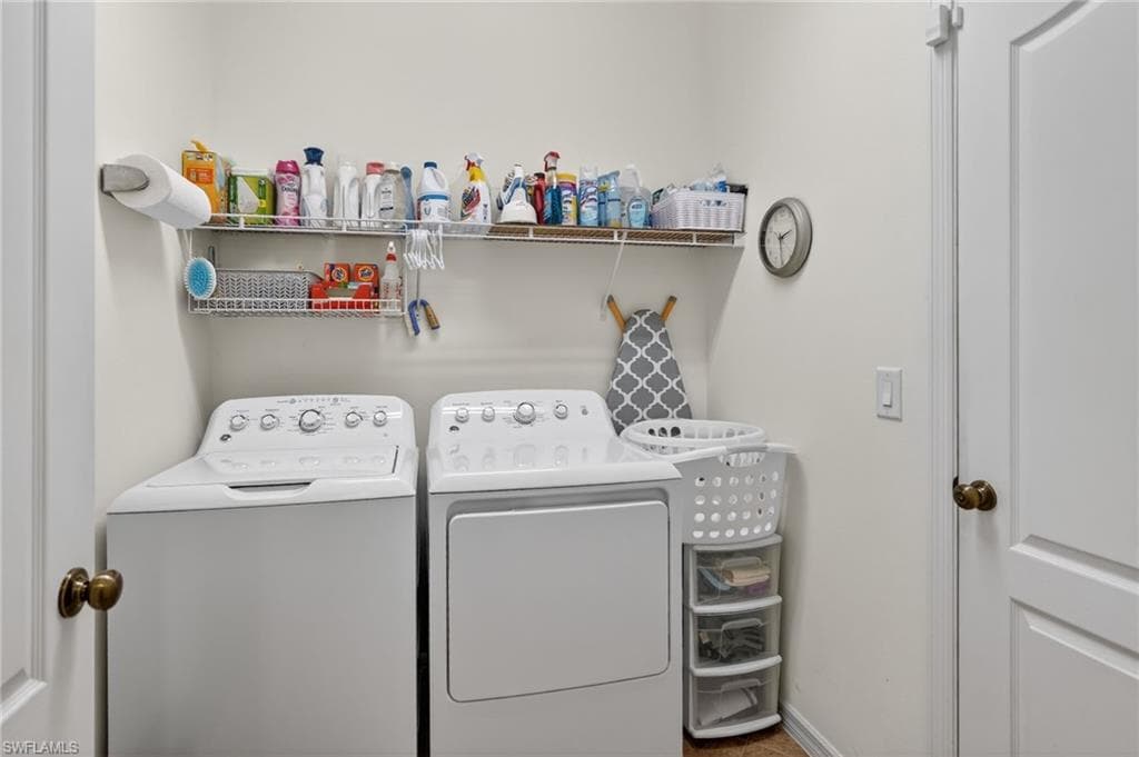 2842 Via Piazza LOOP, FORT MYERS FL 33905-24