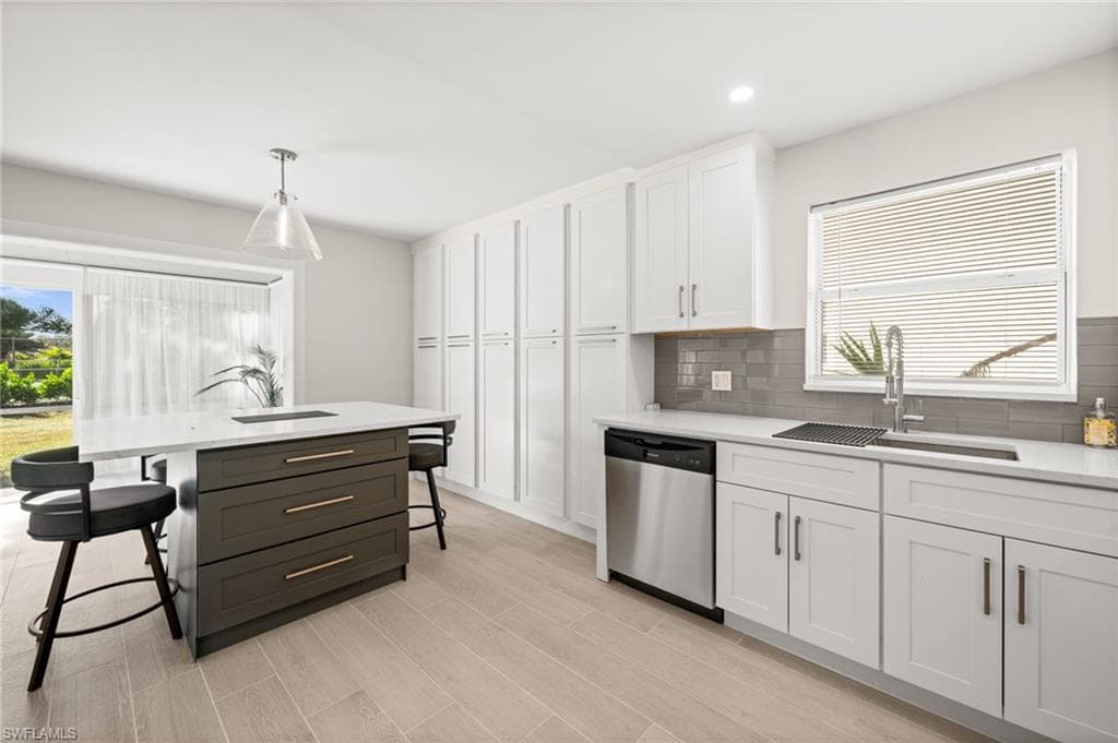 1549 Sandpiper ST # 83, NAPLES FL 34102-5