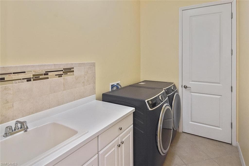 13586 Starwood LN-27