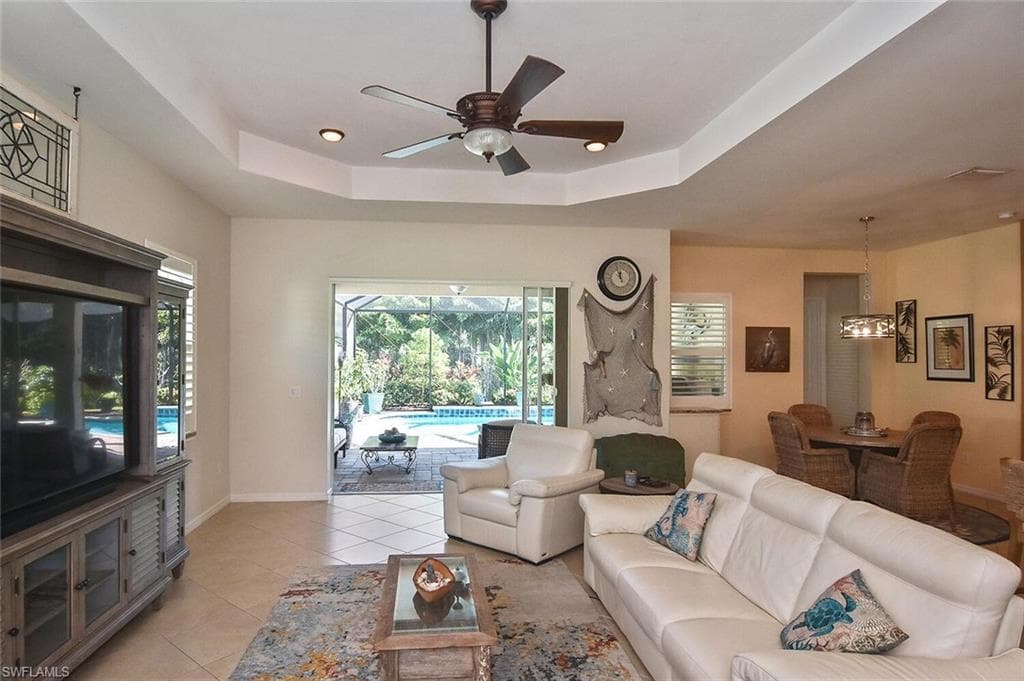 13586 Starwood LN-4