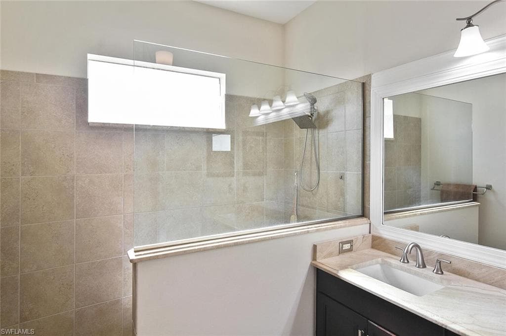 13586 Starwood LN-19