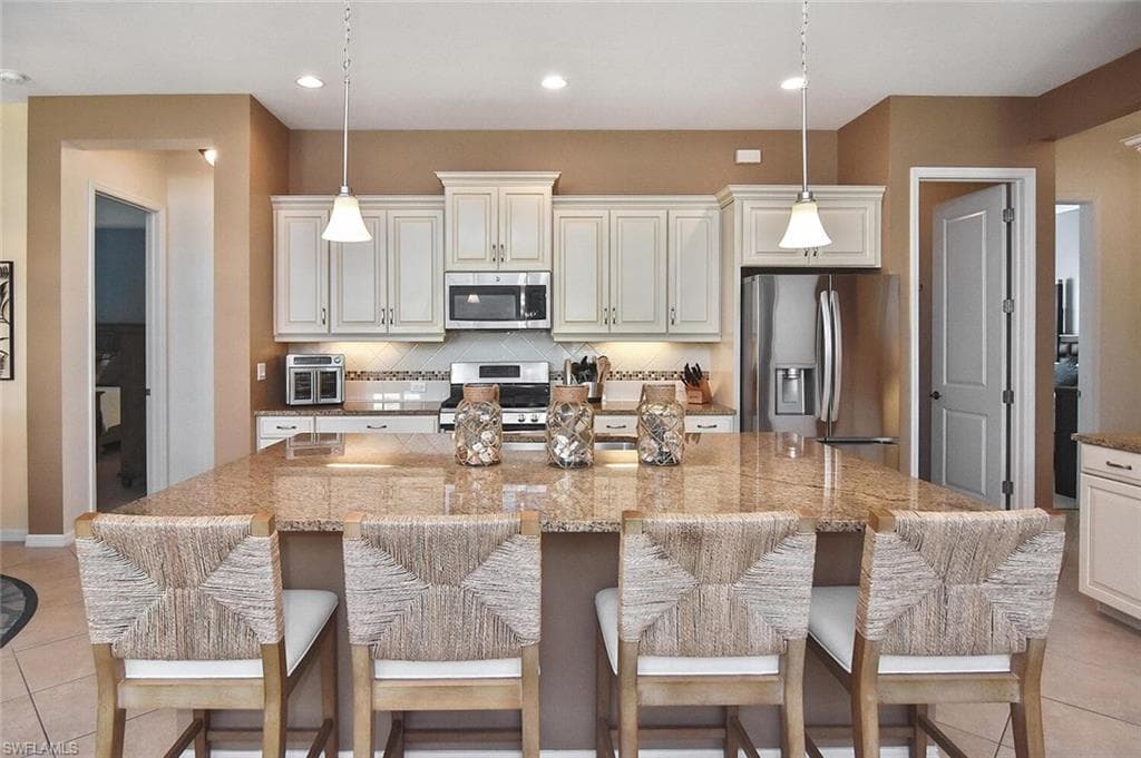 13586 Starwood LN-10