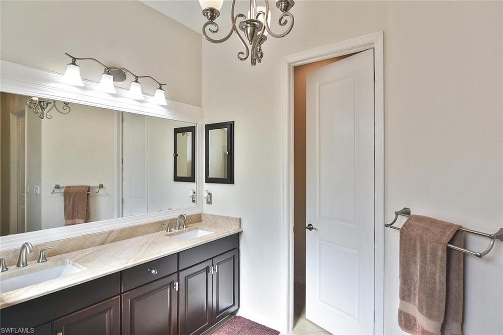 13586 Starwood LN-18