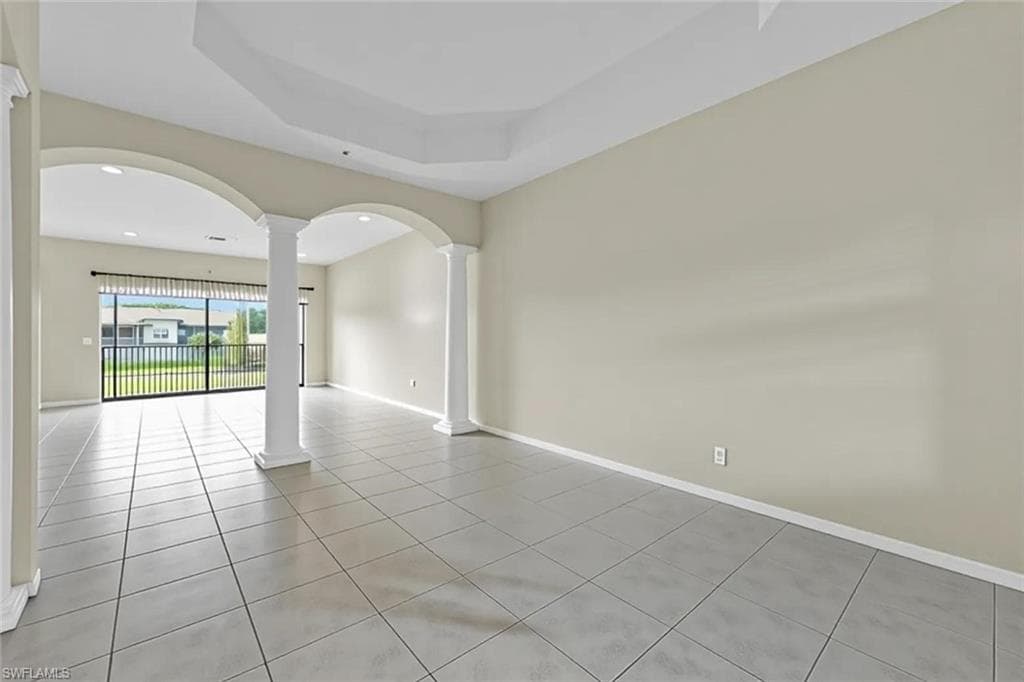 21536 Taft CT # 203, ESTERO FL 33928-9