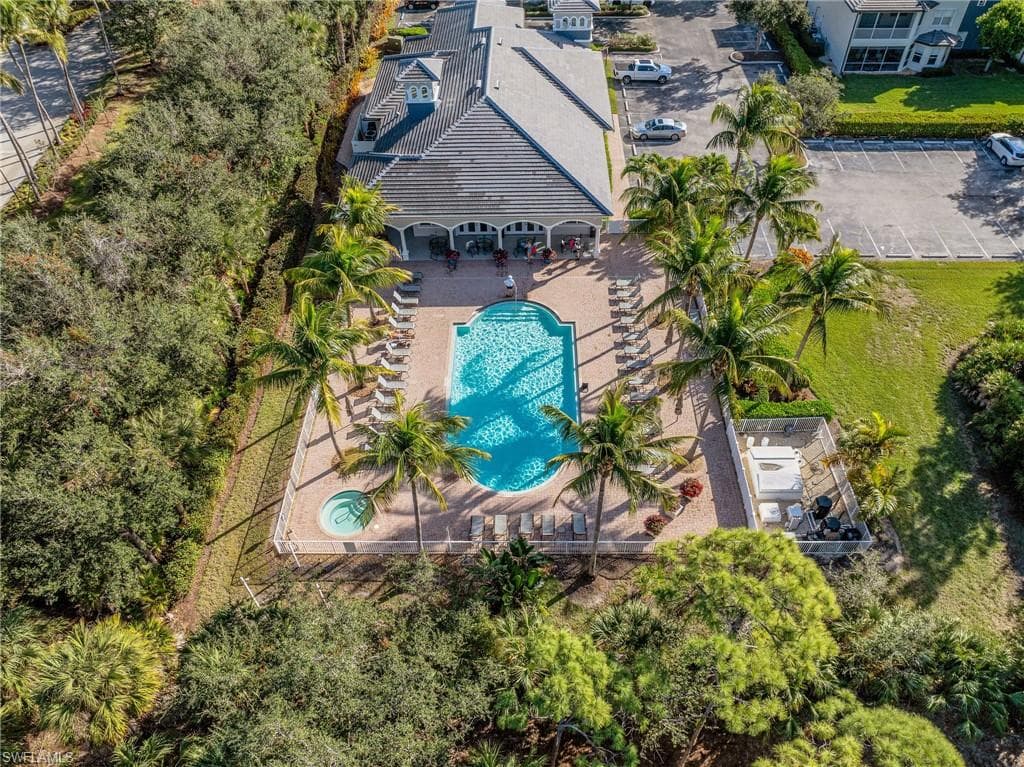 21536 Taft CT # 203, ESTERO FL 33928-32
