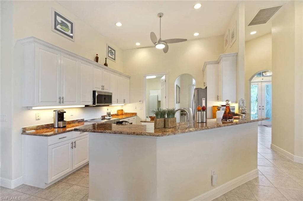 8420 Southwind Bay CIR, FORT MYERS FL 33908-15