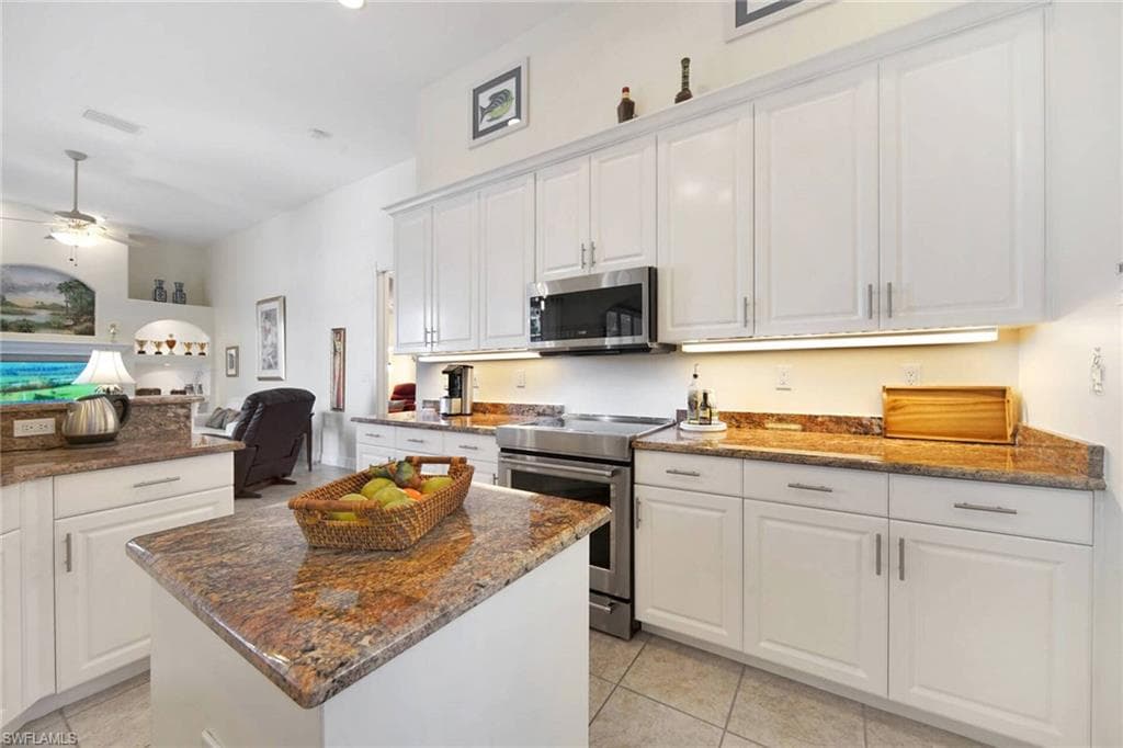 8420 Southwind Bay CIR, FORT MYERS FL 33908-14