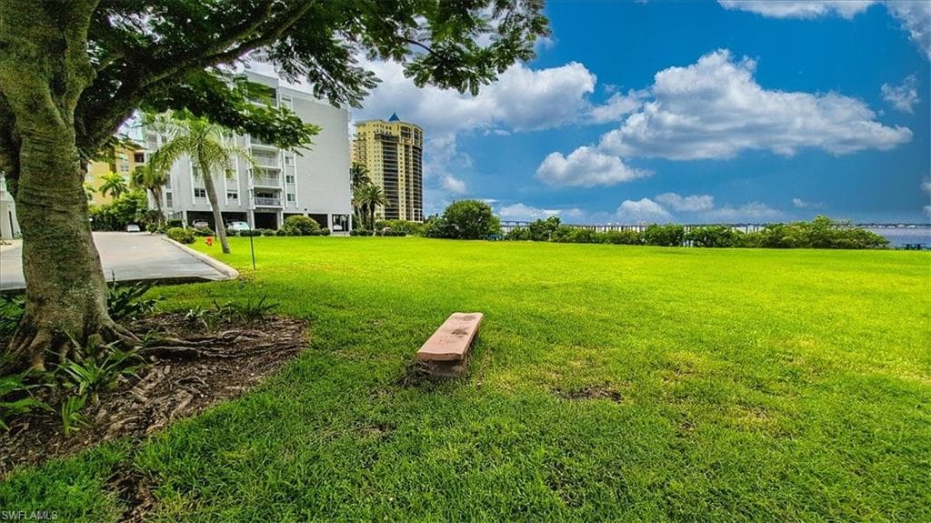 2885 Palm Beach BLVD # 308, FORT MYERS FL 33916-15