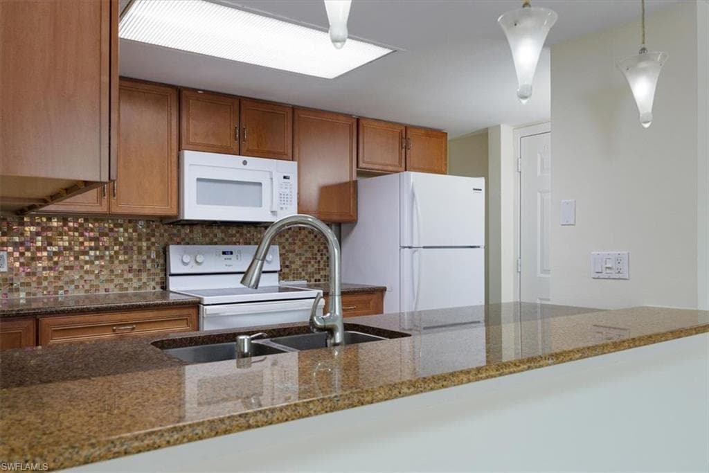 2885 Palm Beach BLVD # 308, FORT MYERS FL 33916-9