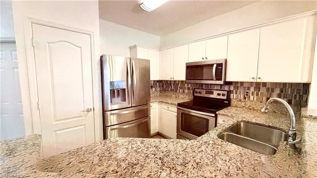 8527 Athena CT, LEHIGH ACRES FL 33971-4